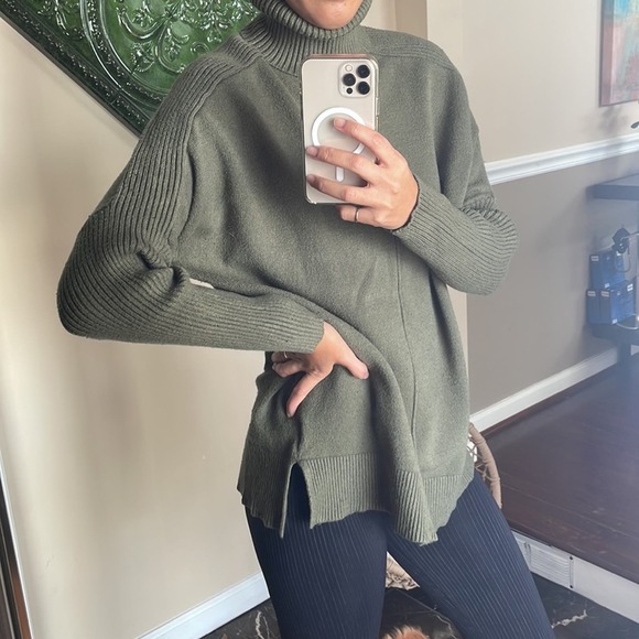 TIME and TRU Olive Green Turtleneck Longline Knit Sweater Blouse; - Picture 7 of 8